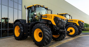 JCB WFT Fastrac Special Edition 8330