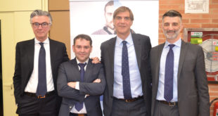 Rueda de prensa en FIMA de: Simeone Morra, Franco Artoni, Antonio Salvaterra y Andrés Moradas de Argotractors