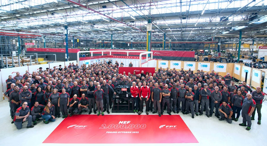 Celebración del número dos millones de motores NEF en la planta de Turín de FPT Industrial