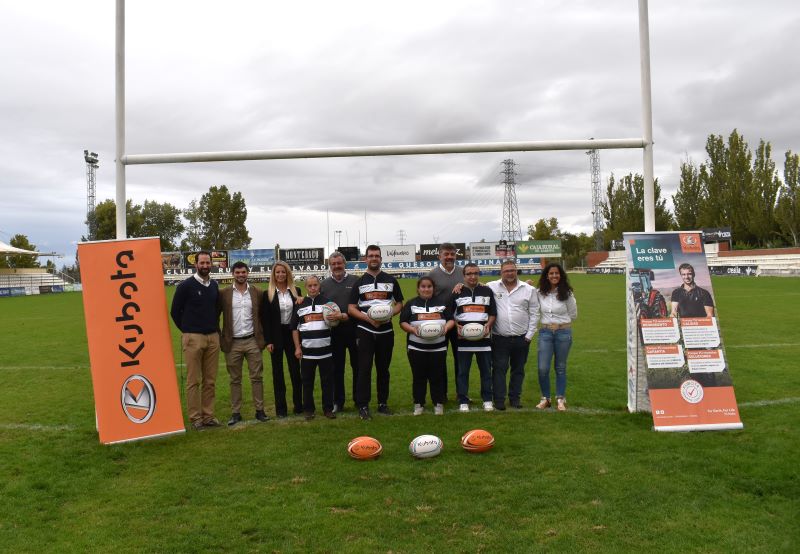 Kubota y el equipo de rugby ‘El Salvador Inclusivo’