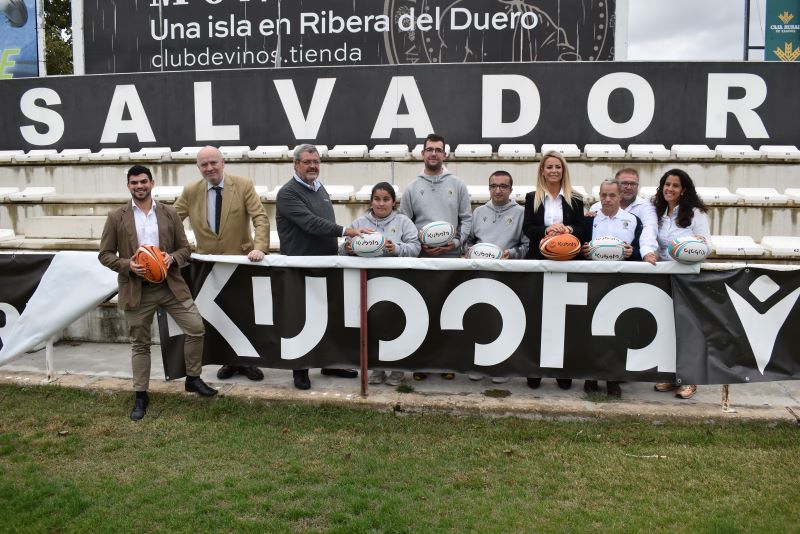 Kubota y el equipo de rugby ‘El Salvador Inclusivo’